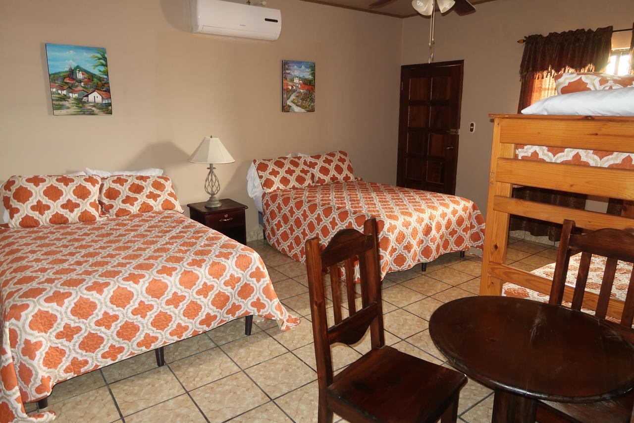 קופאן Hotel La Escalinata מראה חיצוני תמונה